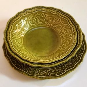 Vintage 1968 Olive Green Bowls and Saucer